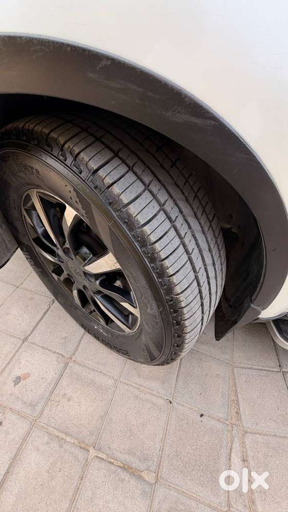 Mahindra Xuv500 W7 2021 Bs6