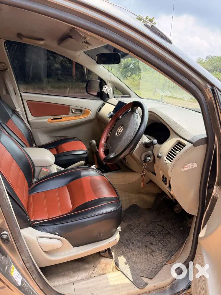 Toyota Innova 2010 Year Model