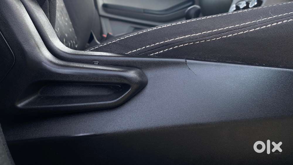 Tata Tiago Xe, 2021, Petrol
