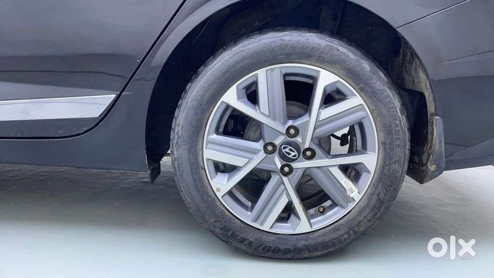Hyundai Verna 1.5 Sx Ivt, 2023, Petrol