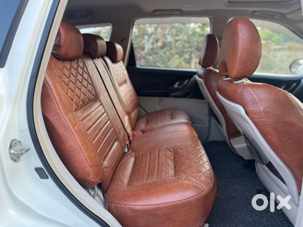 Mahindra Xuv500 2.2 W10, 2016, Diesel