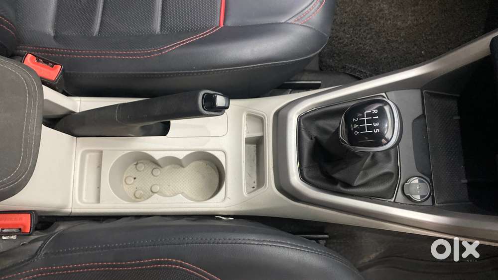 Volkswagen Taigun Topline 1.0 Tsi Mt (electric Seats), 2023, Petrol