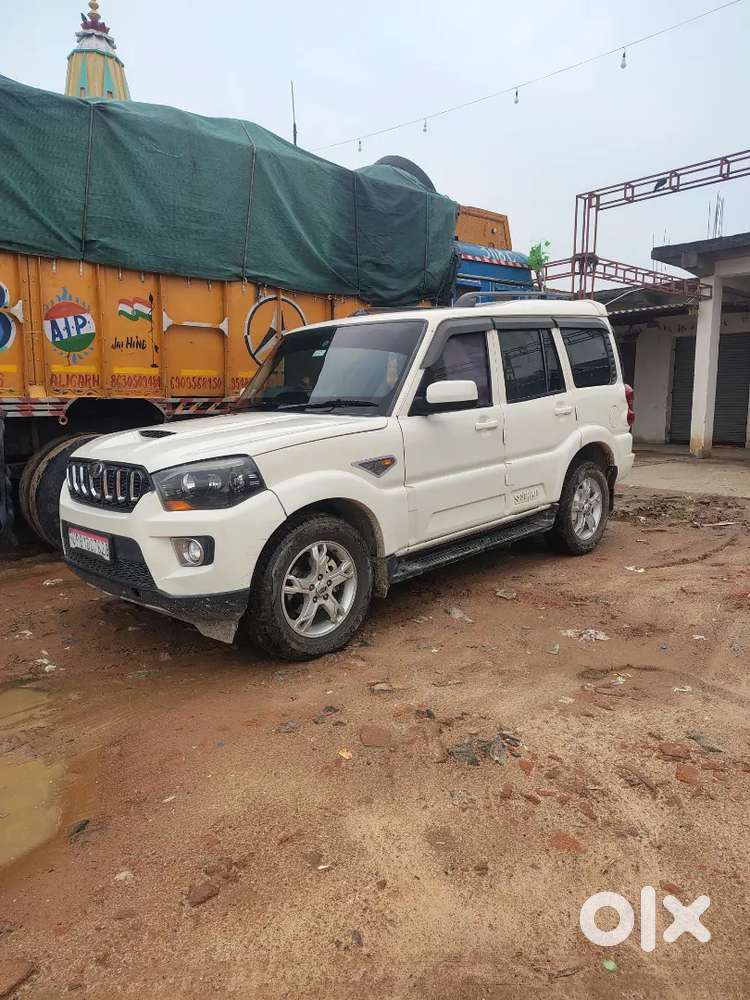 Mahindra Scorpio Diesel 2015
