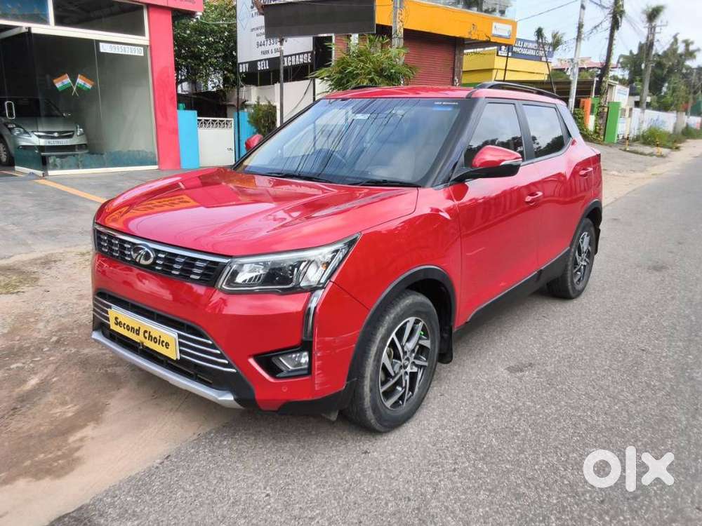 Mahindra Xuv300 1.2 W8 (o) Amt Petrol, 2024, Petrol