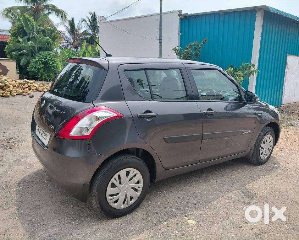 Maruti Suzuki Swift Vxi 1.2 Abs Bs-iv, 2017, Petrol