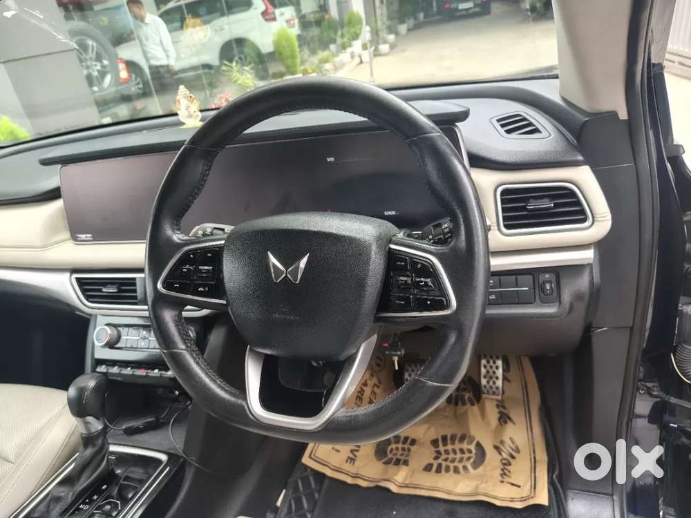 Mahindra Xuv700 2.2 Ax 5 Diesel Mt 7 Str, 2022, Diesel