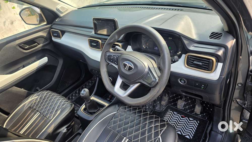 Tata Punch Accomplished Dazzle Sunroof Cng, 2024, Cng & Hybrids