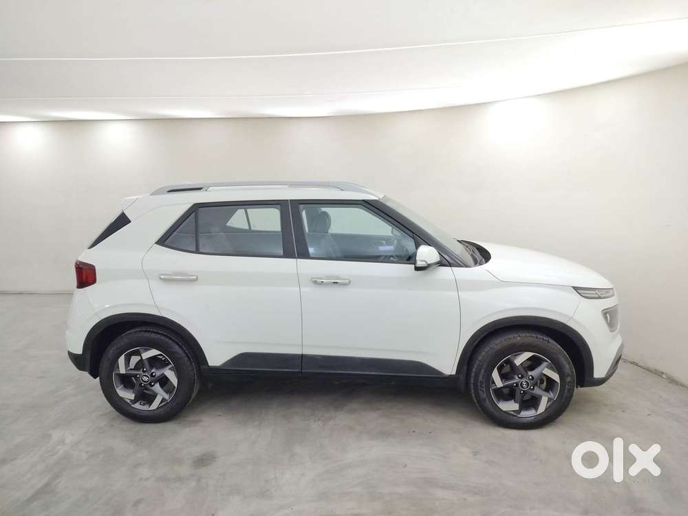 Hyundai Venue 1.0 Sx (o) Turbo Dct, 2022, Petrol