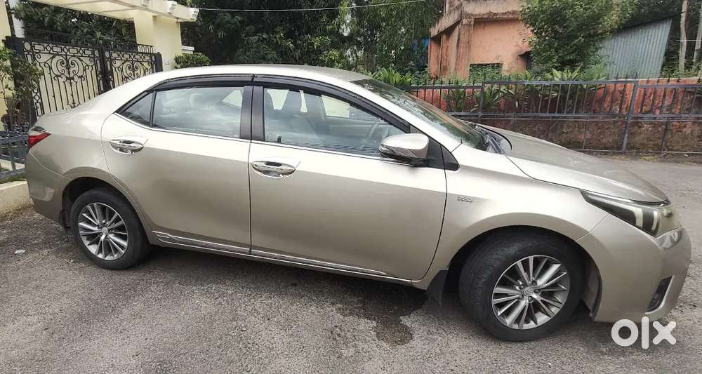 2016 Corolla Altis (less Driven)