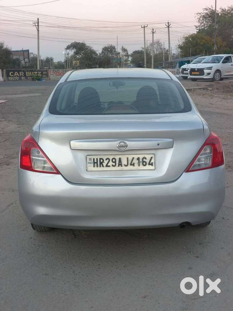 Nissan Sunny 2014-2016 Xe, 2015, Petrol
