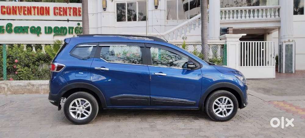 Renault Triber Rxt, 2023, Petrol