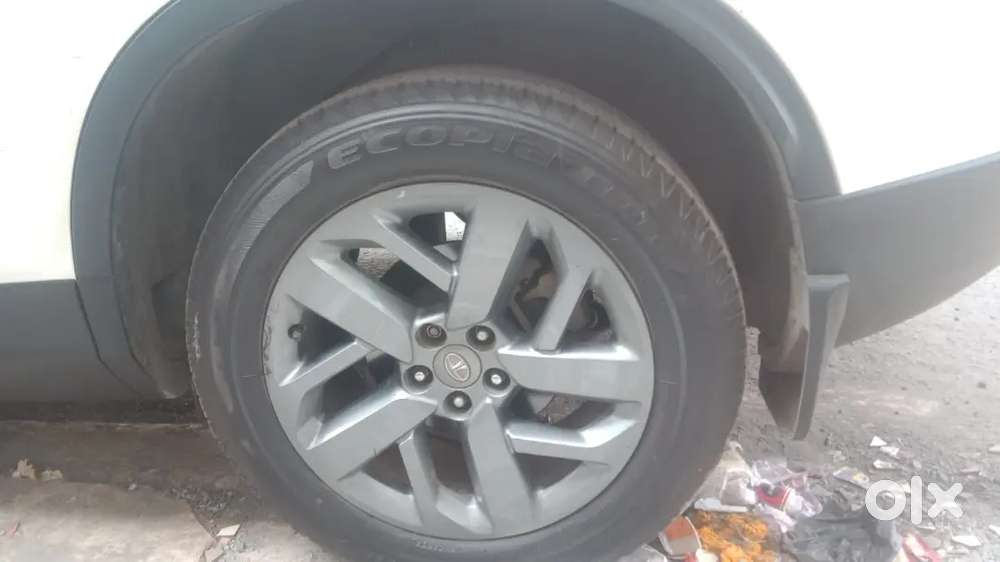 Well Mentain New Tayer Koi Bhi 1 Rs Ka Kam Nahi Gadi Main