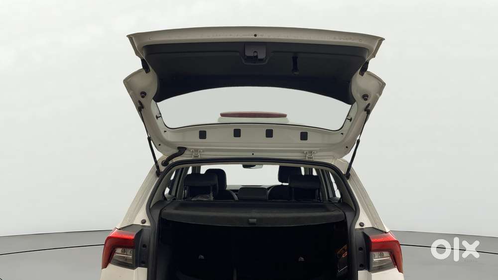 Skoda Kushaq Style 1.0l Tsi At, 2022, Petrol