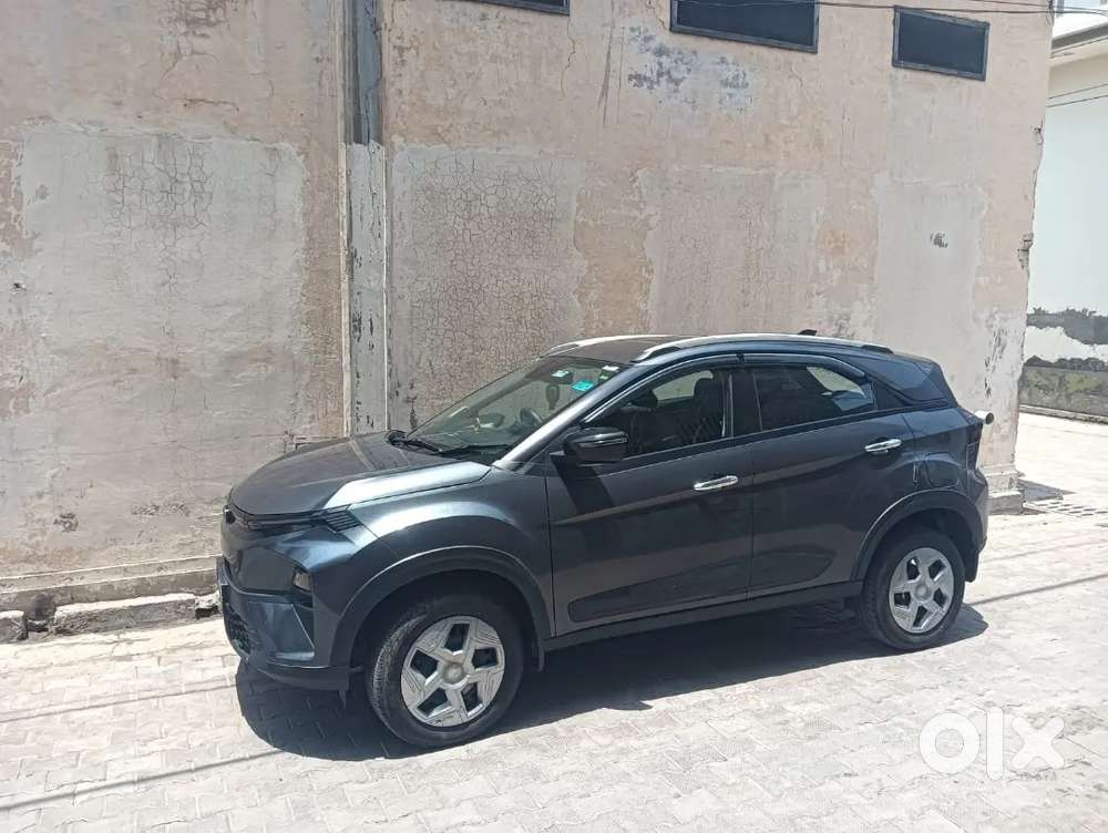 Tata Nexon 1.2 Petrol 2025 Registration First Owner