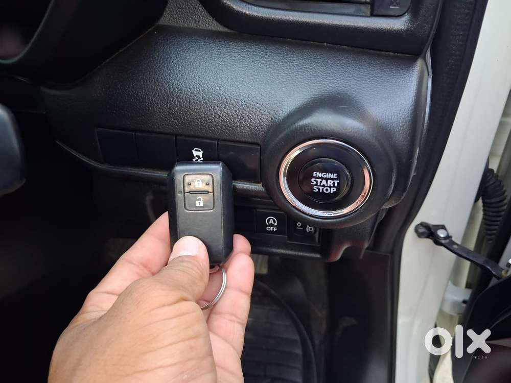 Maruti Suzuki Swift Vxi Optional, 2024, Petrol