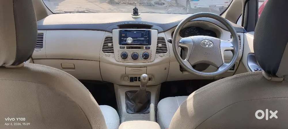 Toyota Innova 2012 Diesel 59000 Km Driven