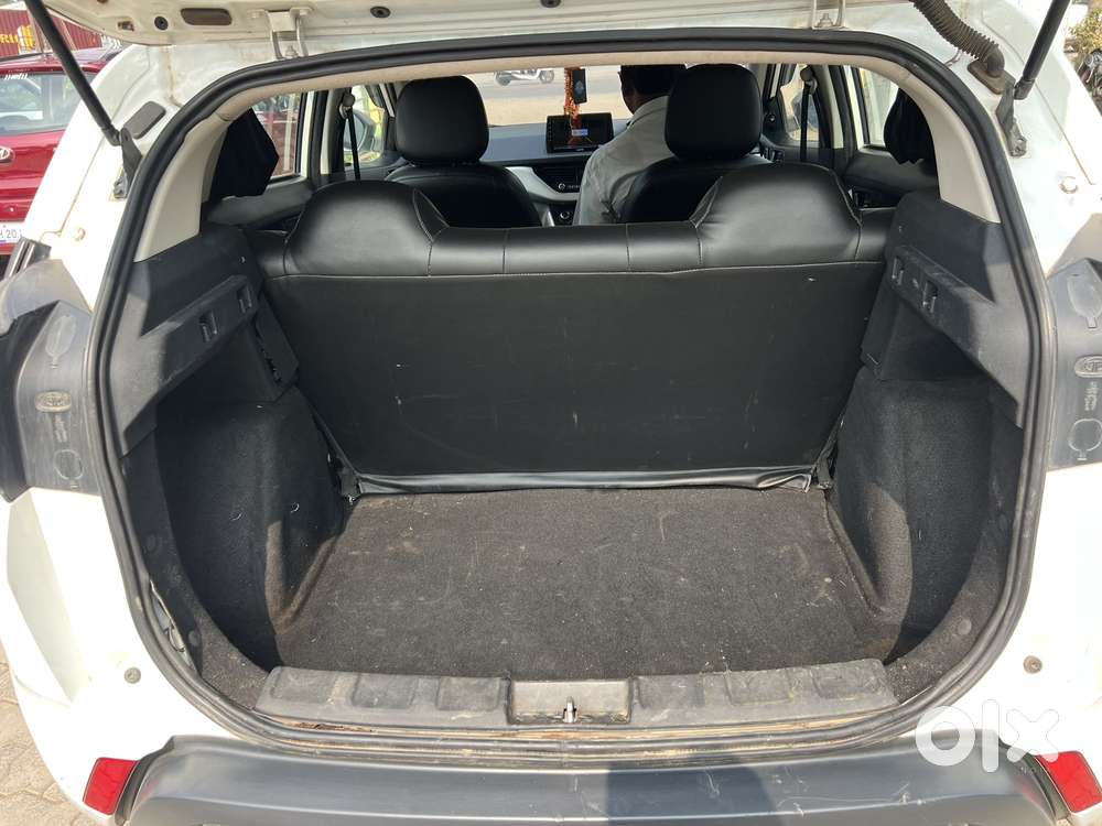 Tata Nexon 1.2 Revotron Xm, 2018, Petrol