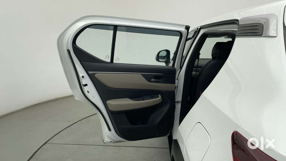 Honda Elevate V Mt, 2023, Petrol