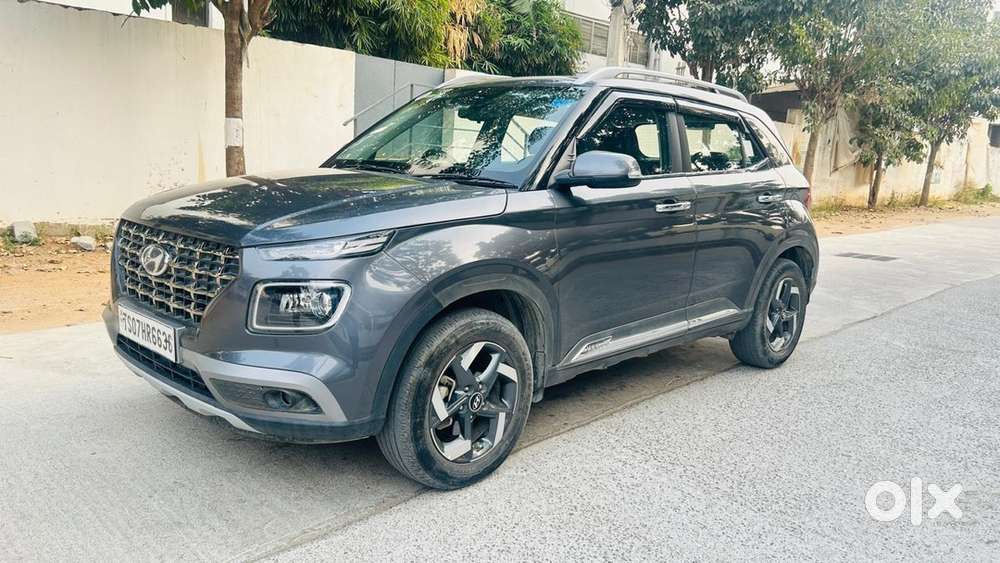 Hyundai Venue Petrol 2021