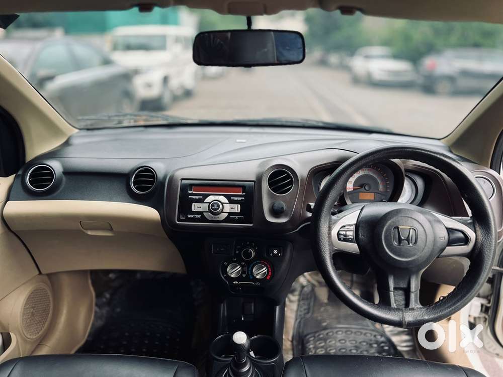 Honda Brio Mt 2012