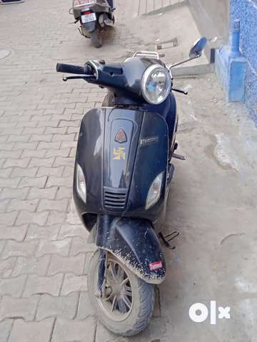 Olx deals charging scooty