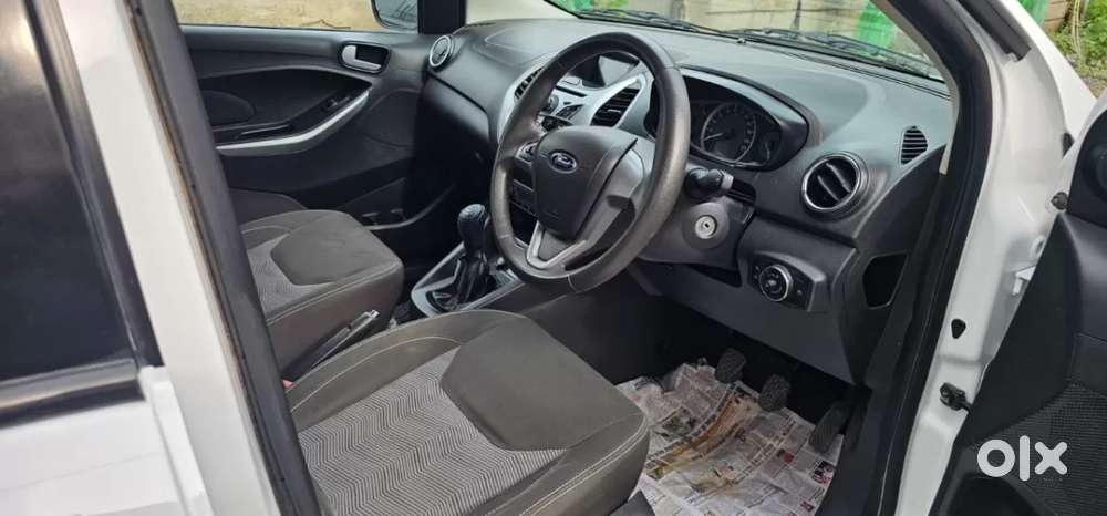 Ford Figo Titanium, 2016, Petrol