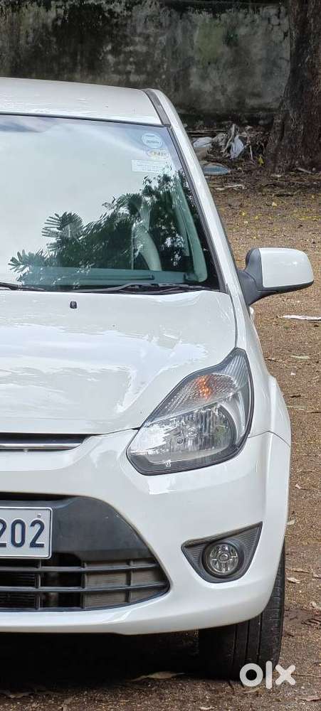 Ford Figo Duratec Titanium 1.2, 2011, Cng & Hybrids