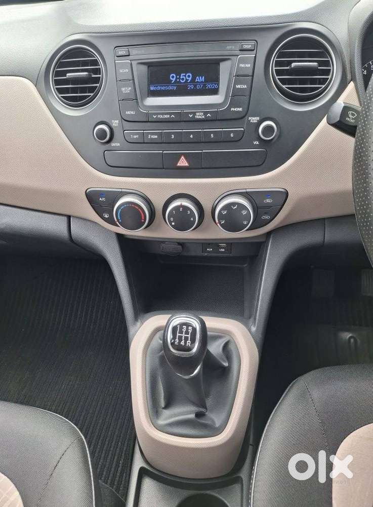 Hyundai Grand I10 Sportz, 2016, Petrol