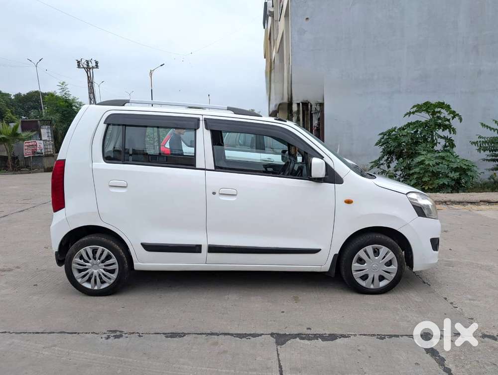 Maruti Suzuki Wagon R Vxi 1.0, 2017, Petrol