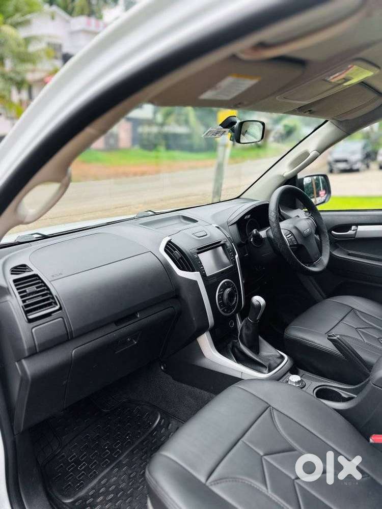 Isuzu D-max V-cross 4x4, 2020, Diesel