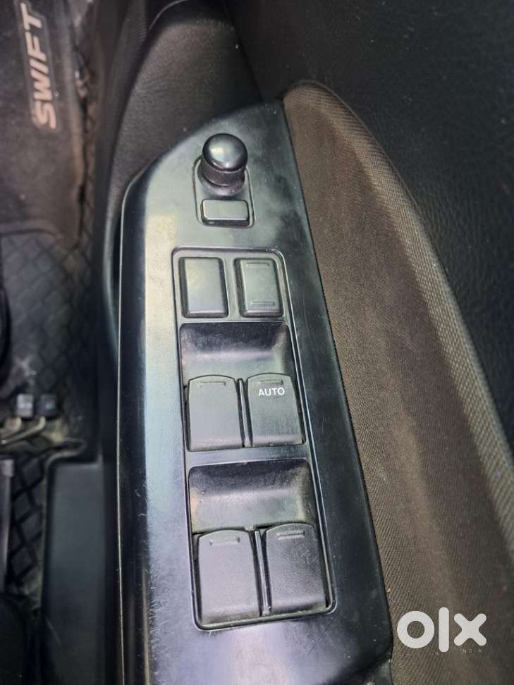 Maruti Suzuki Swift Vxi, 2017, Petrol