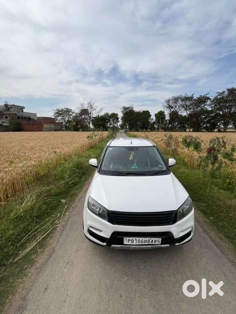 Maruti Suzuki Brezza 2017 Diesel 85000 Km Driven