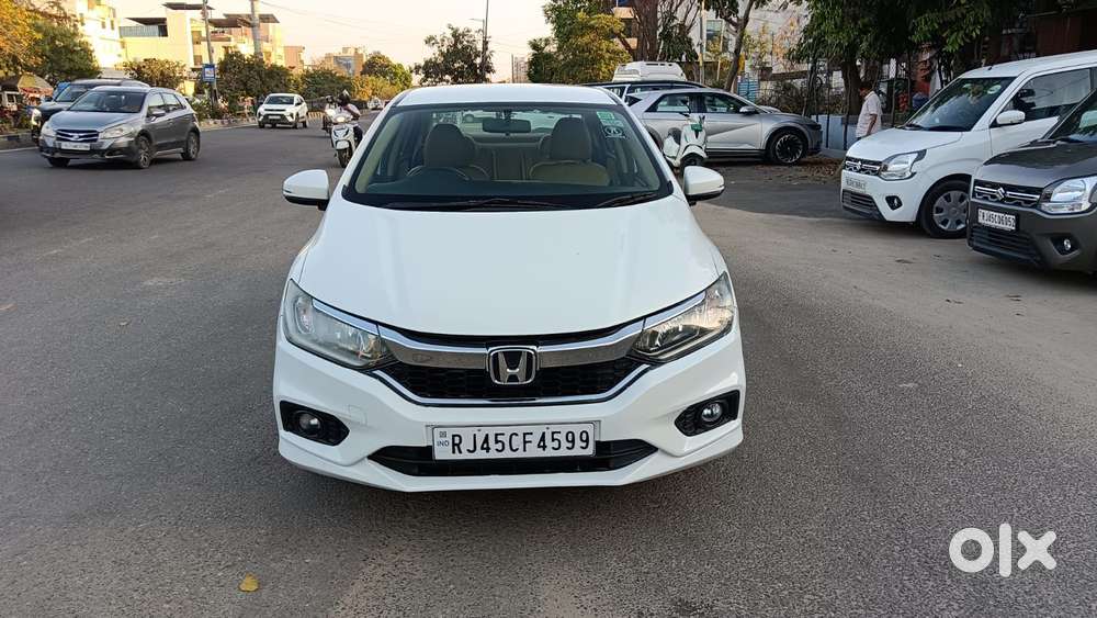 Honda City I-vtec V, 2018, Petrol
