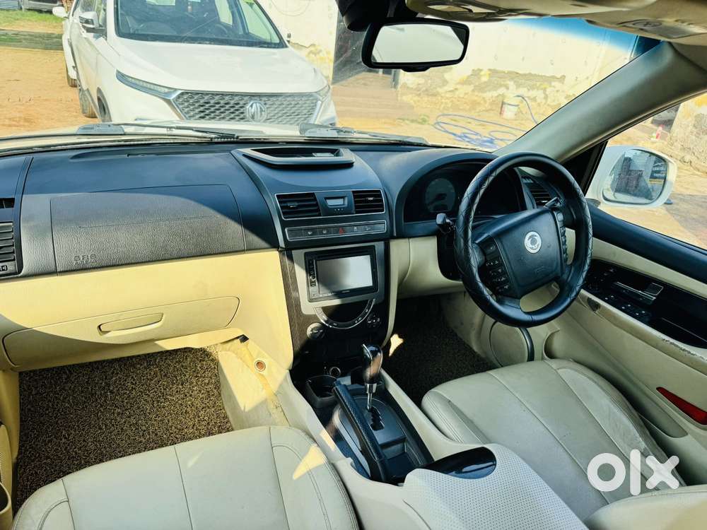 Mahindra Ssangyong Rexton Rx7, 2015, Diesel