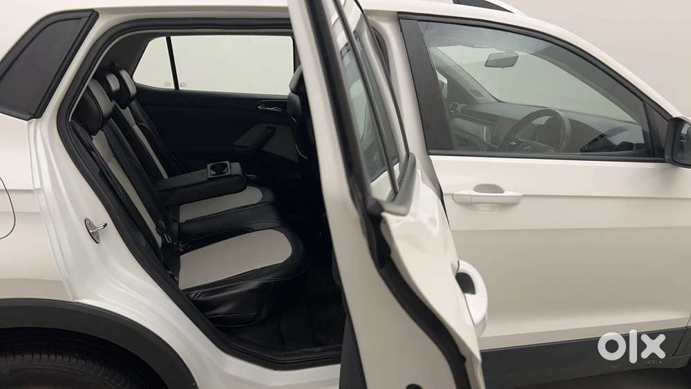 Skoda Kushaq Ambition 1.5l Tsi Mt, 2023, Petrol