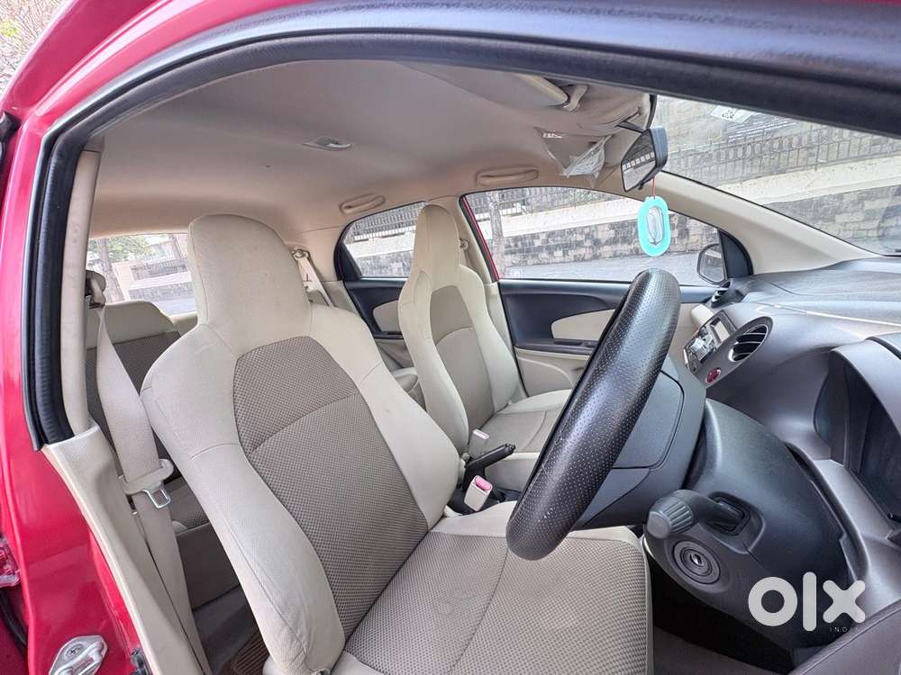 Honda Brio 2011-2013 V Mt, 2013, Petrol