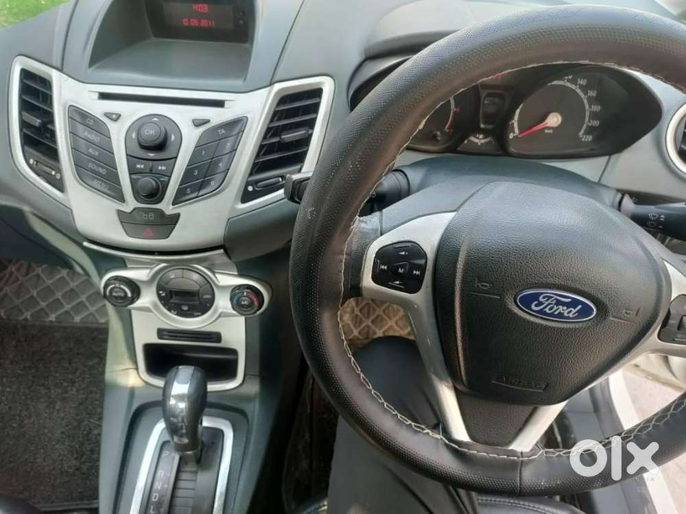 Ford Fiesta 1.5 Trend Petrol At, 2012, Petrol