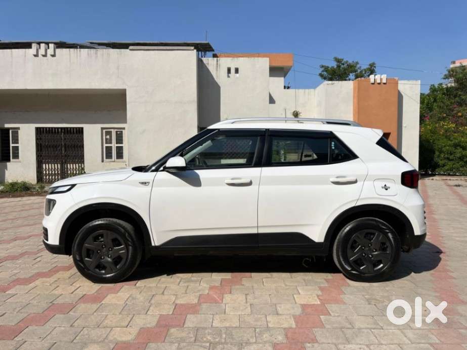 Hyundai Venue S Mt 1.2 Kappa, 2023, Cng & Hybrids