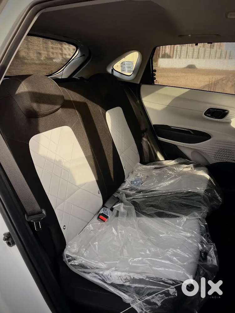 The All Hyundai New I20 2025 (12m) [5400 Km Genuine Driven]