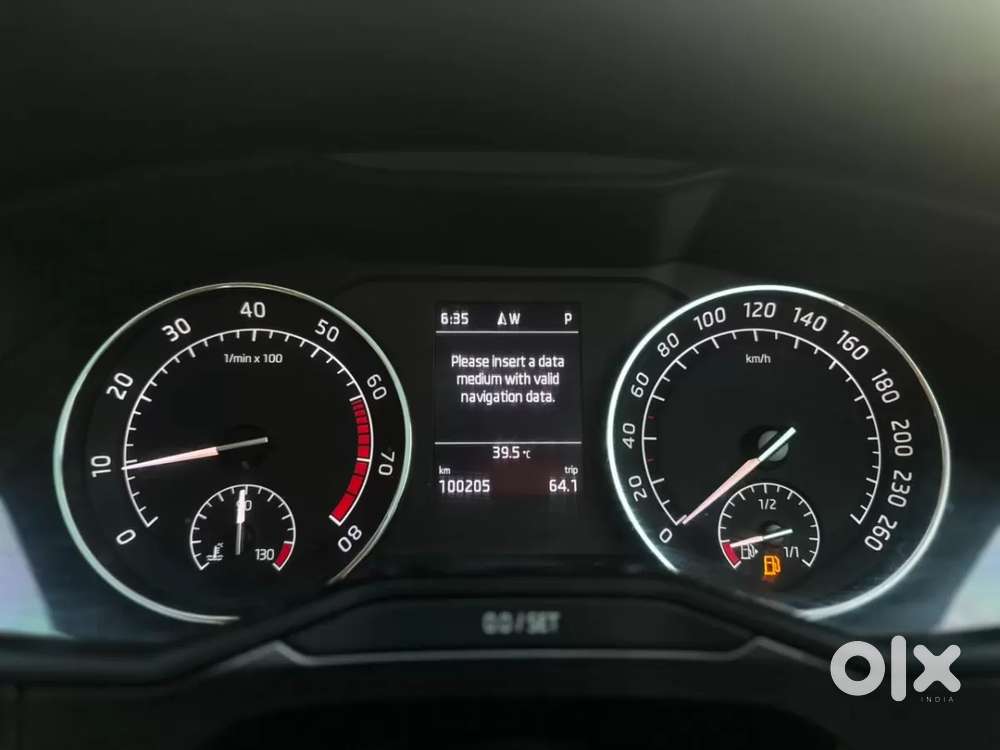 Skoda Superb [2014-2016] 1.8 Style Tsi At, 2017, Petrol