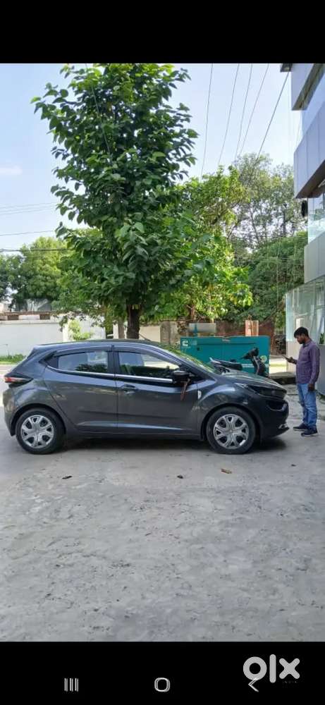 Tata Altroz 2022 Petrol 64000 Km Driven