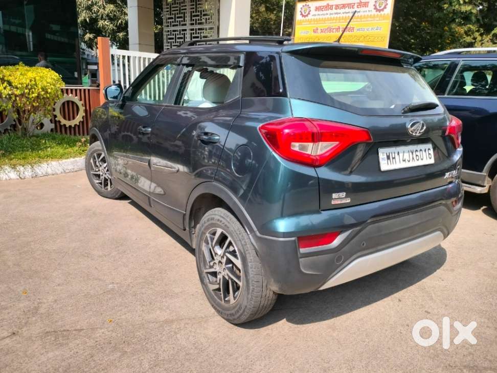 Mahindra Xuv300 1.2 W8 (o) Amt Petrol, 2022, Petrol