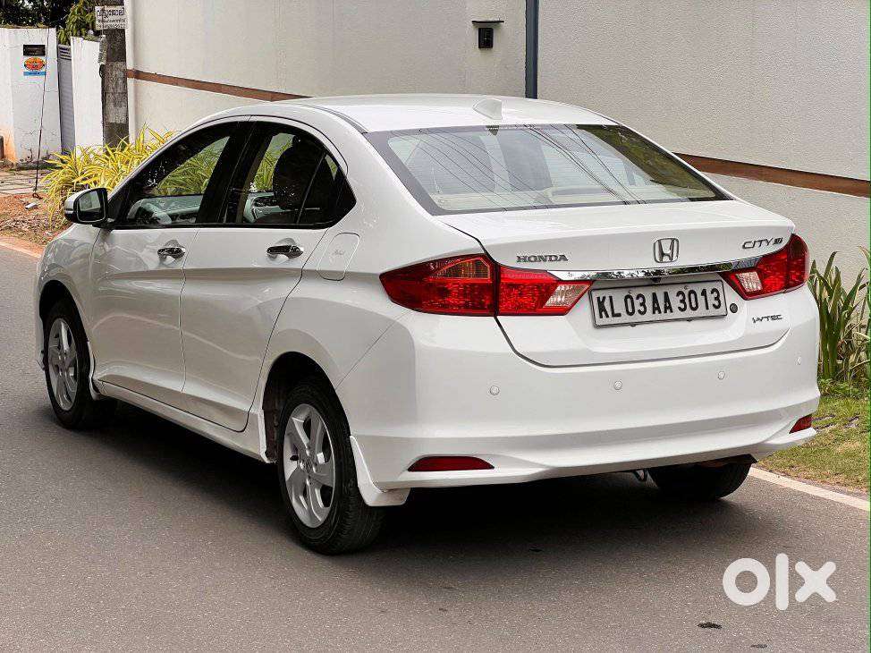 Honda City 1.5 V 4th Gen I-vtec Mt, 2016, Petrol