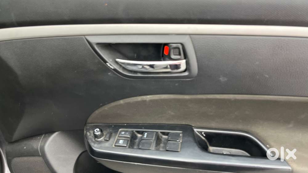 Maruti Suzuki Swift Vxi, 2017, Petrol