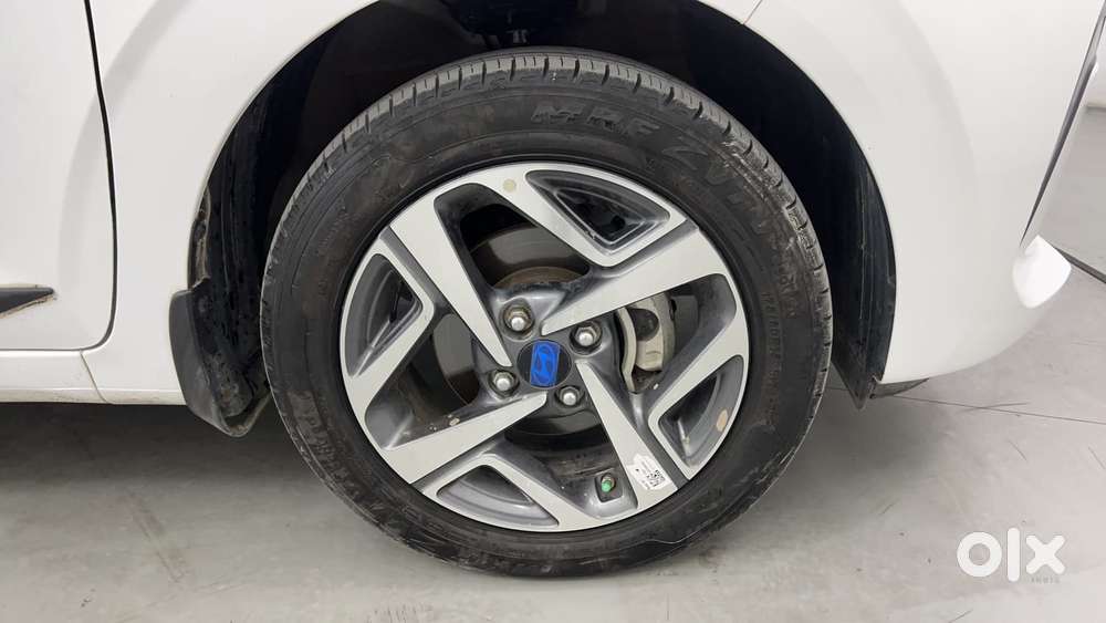 Hyundai Aura 1.2 Sx Cng, 2024, Cng & Hybrids