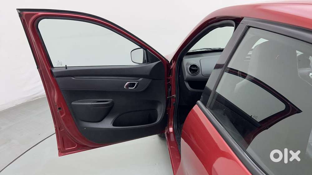 Renault Kwid 2019-ongoing 1.0 Rxt Amt (o), 2018, Petrol