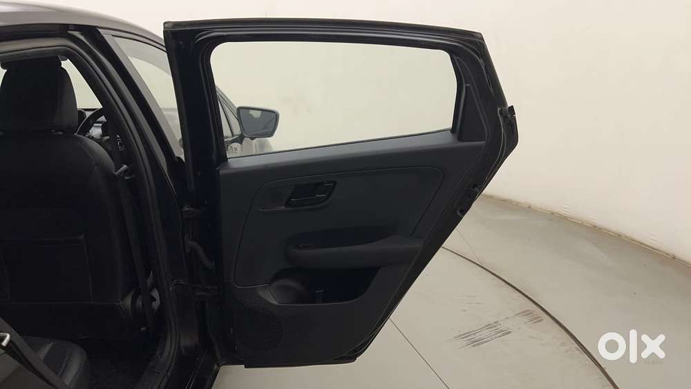 Tata Altroz 1.2 Xz Plus I-turbo Petrol Dark Edition, 2022, Petrol