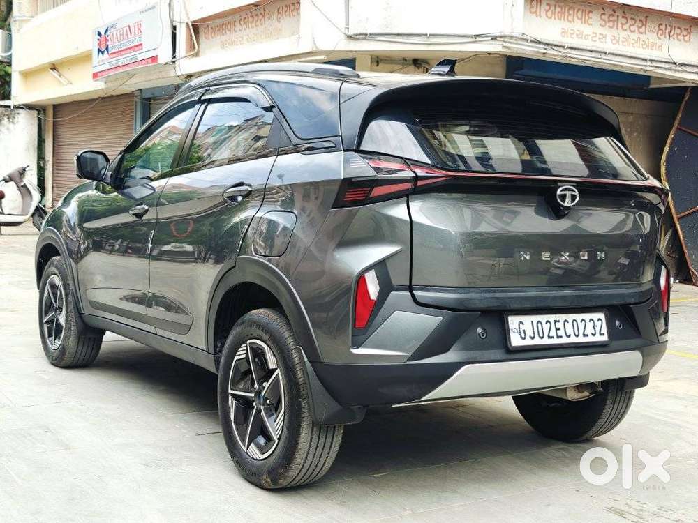 Tata Nexon Fearless Plus S 1.2 Revotron Petrol 6mt Dt, 2023, Petrol