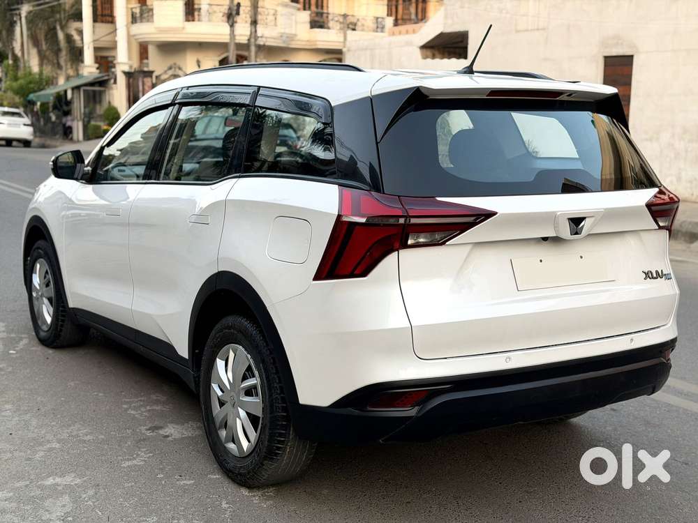 Mahindra Xuv700 2.2 Mx Diesel Mt 5 Str, 2024, Diesel