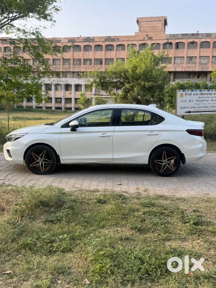Honda City V Mt Exclusive, 2022, Petrol